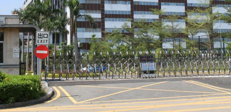 瀘州工廠電動伸縮門